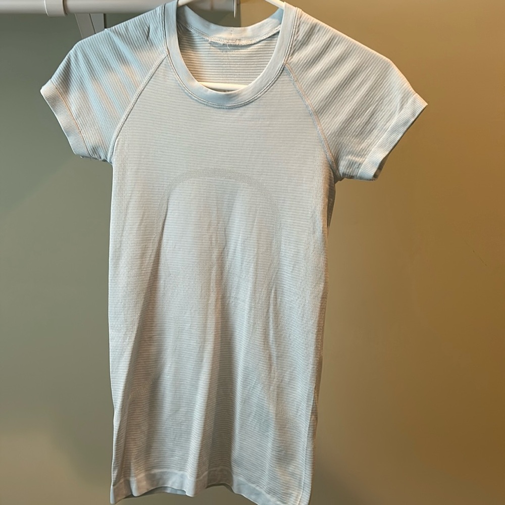 Lululemon Swiftly Tech Short Sleeve Shirt Hip Length